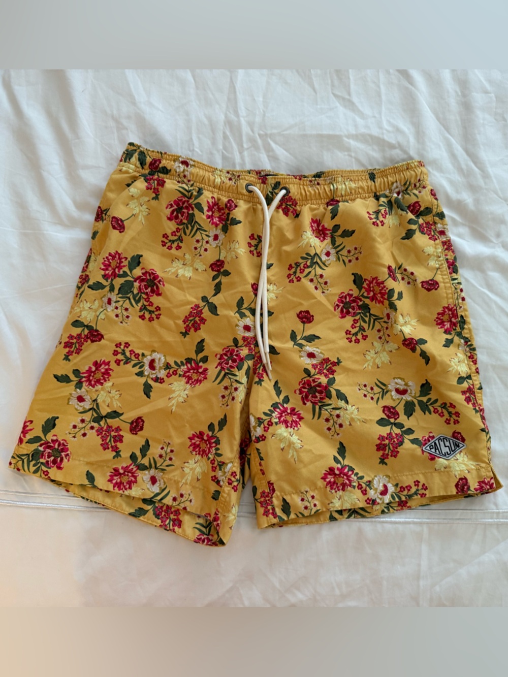 PacSun Yellow Floral Swim Trunks Bathing Suit Bermuda Lined Shorts Hawaiian